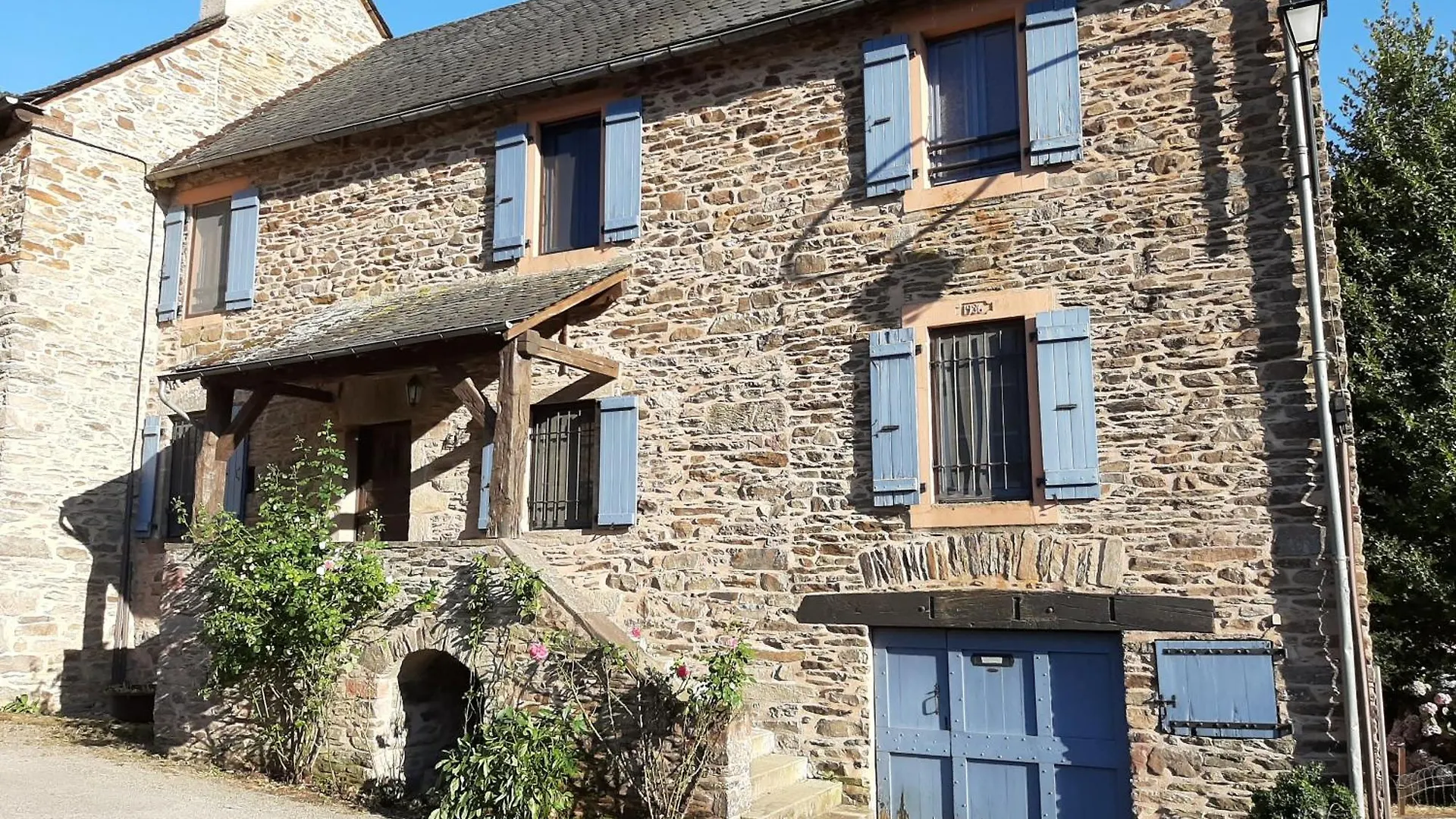 La Maison Aux Volets Bleus Druelle Balsac 프랑스